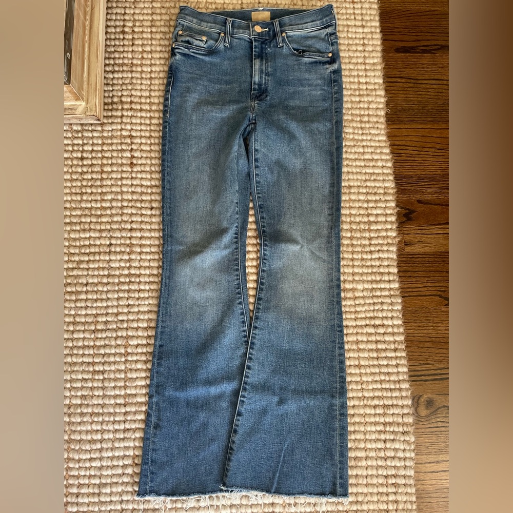 Mother weekender fray denim